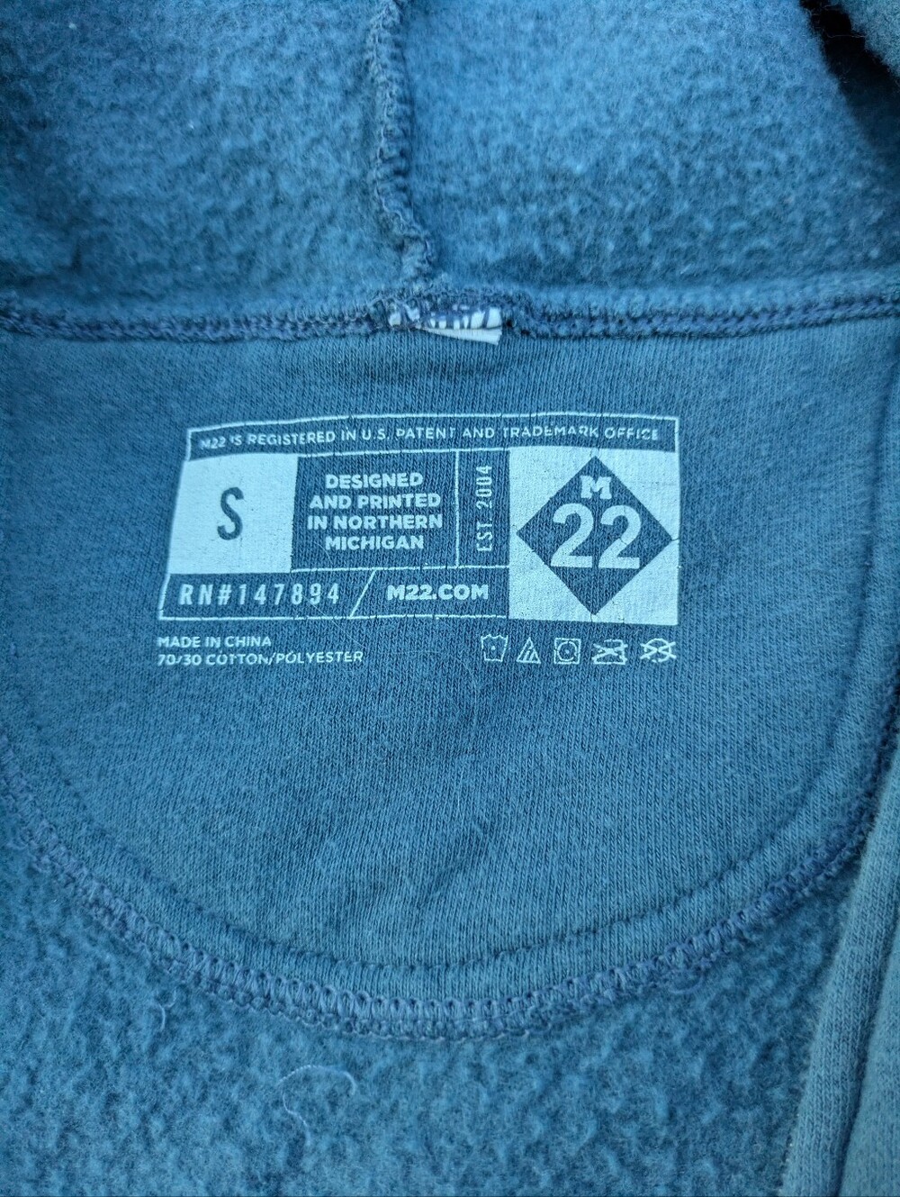 M22 Surf Zip up Hoodie - Picture 7 of 10